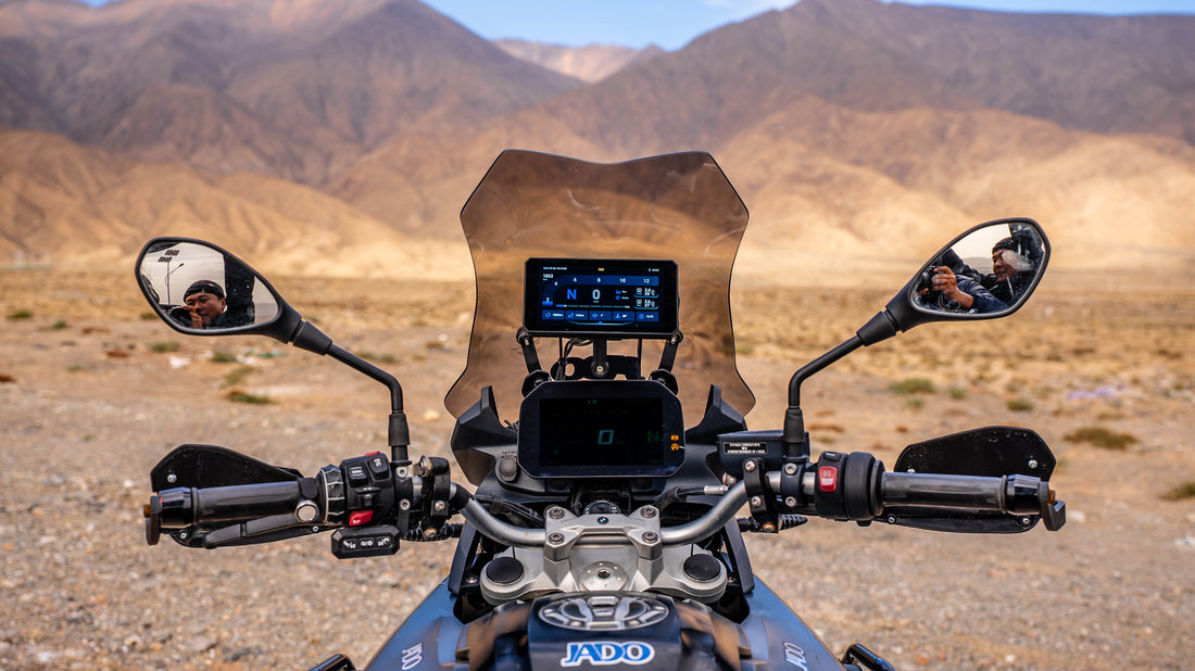 Vorbereitung und Einbau Smart-Riding Displays von JADO